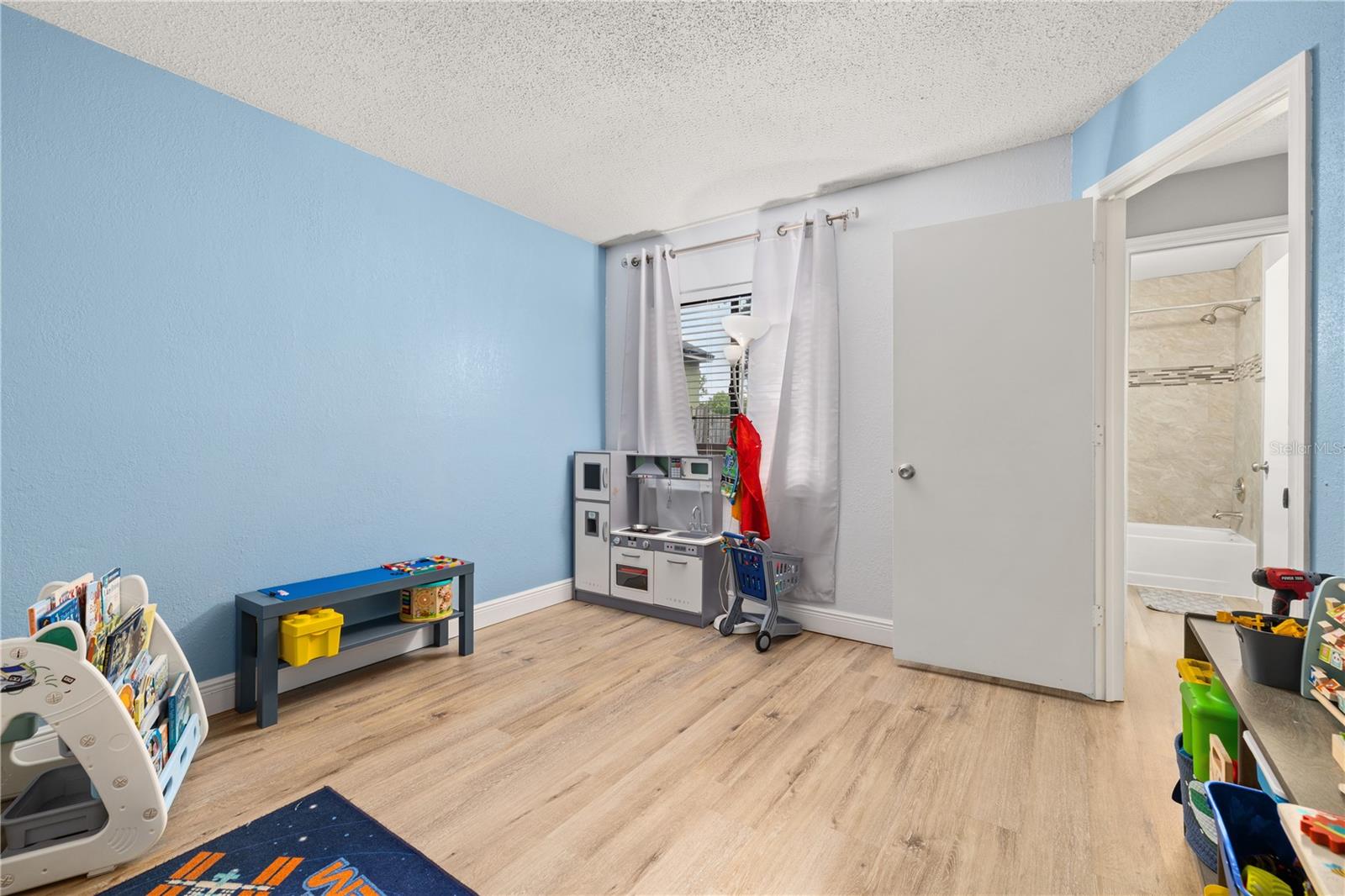 SOUTHRIDGE - Residential Lease