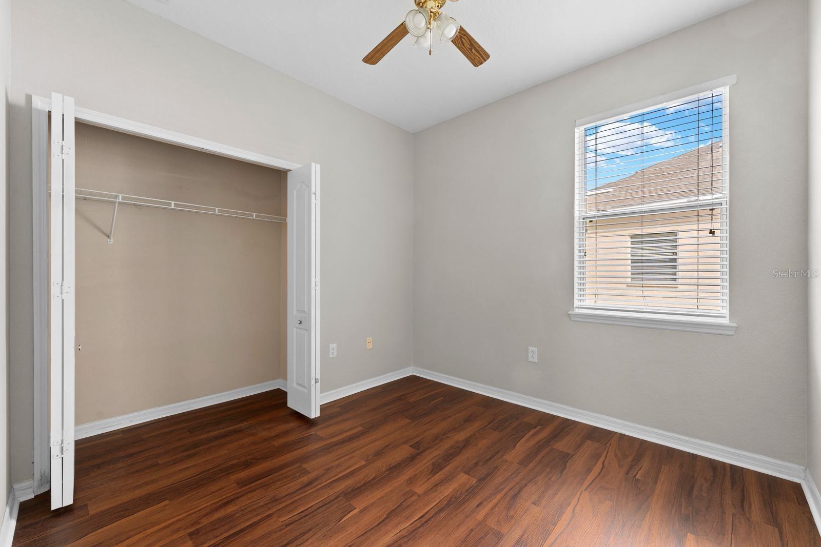 COLONY LAKES - Residential