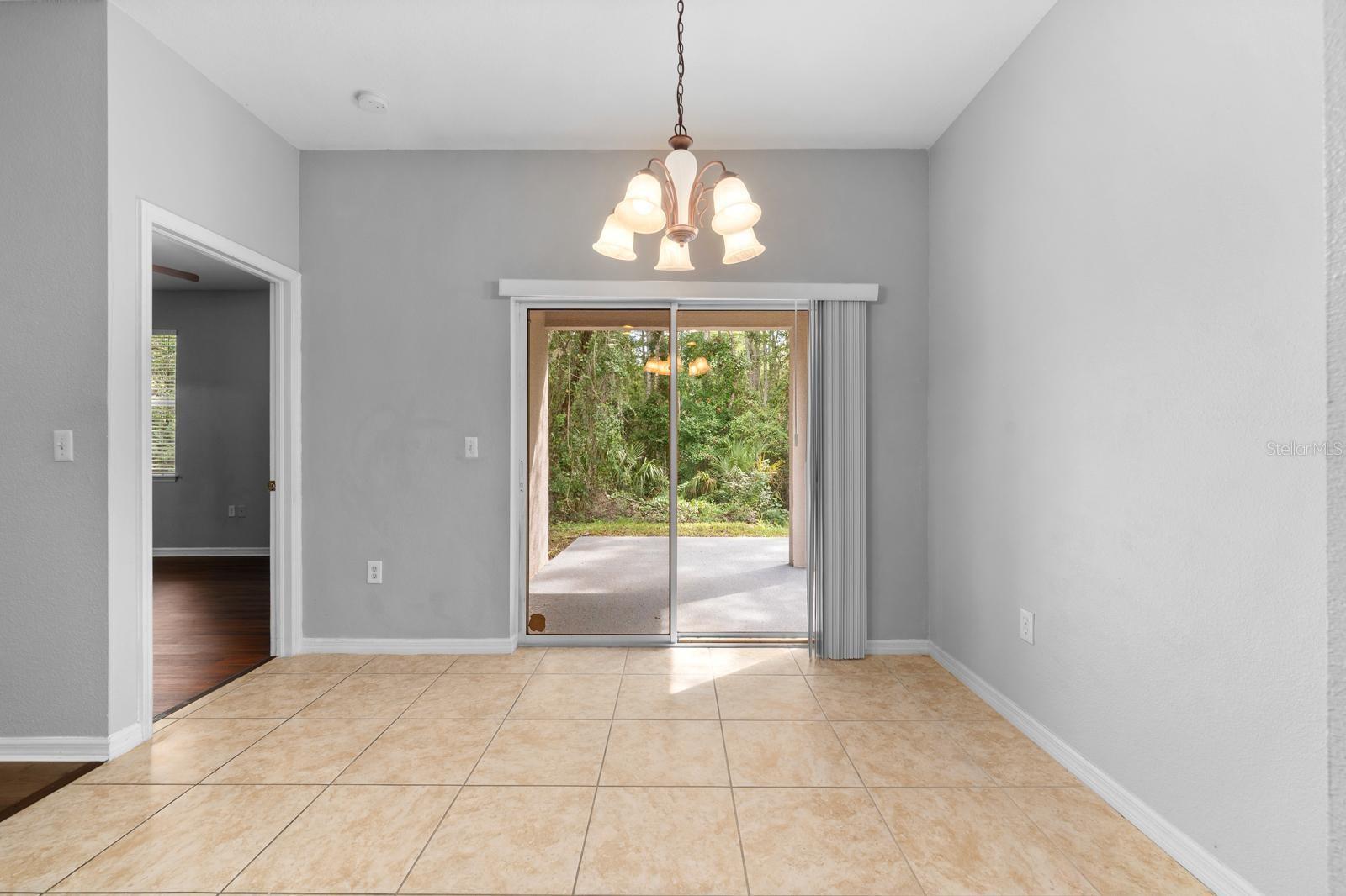 COLONY LAKES - Residential