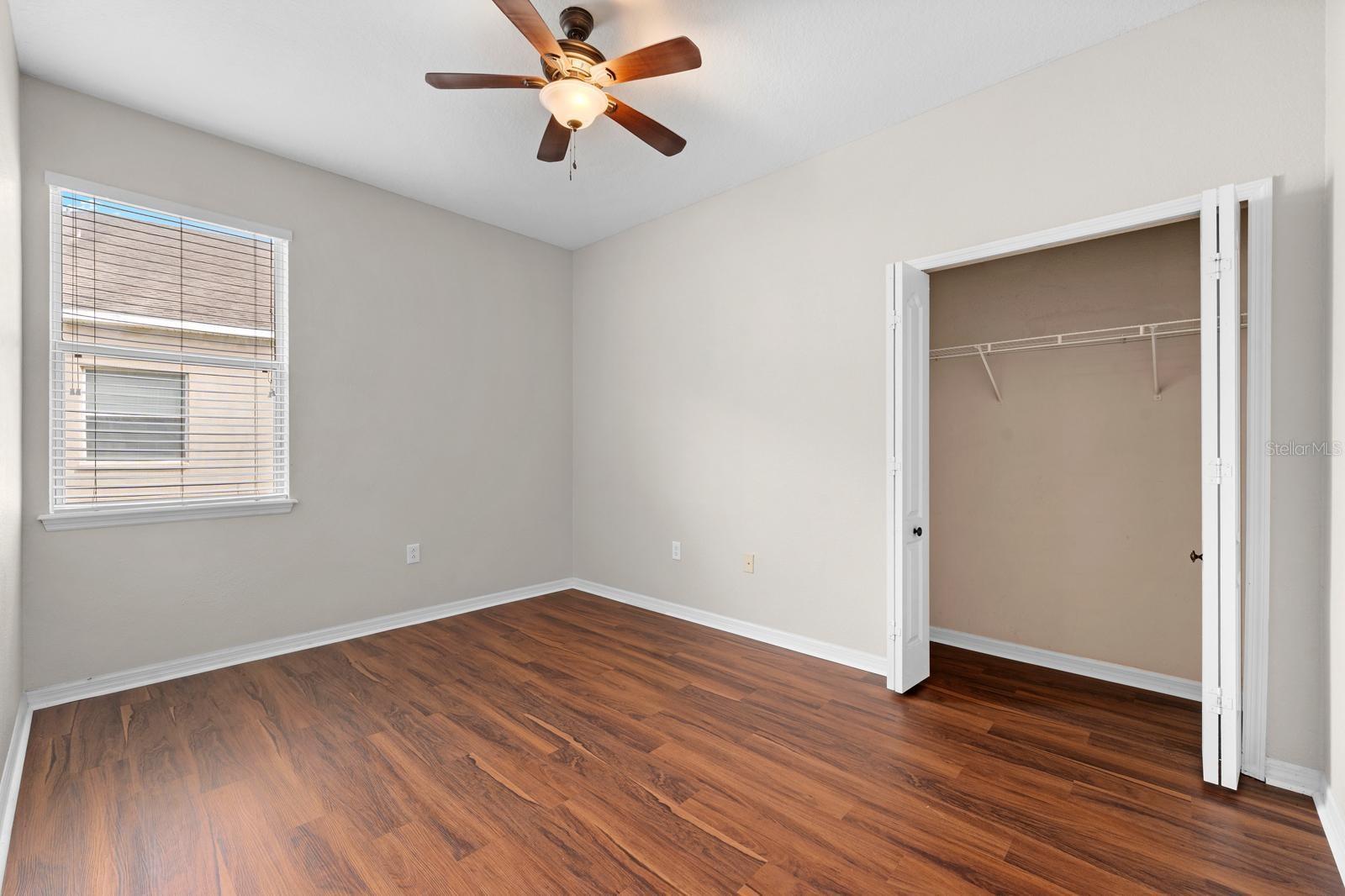 COLONY LAKES - Residential