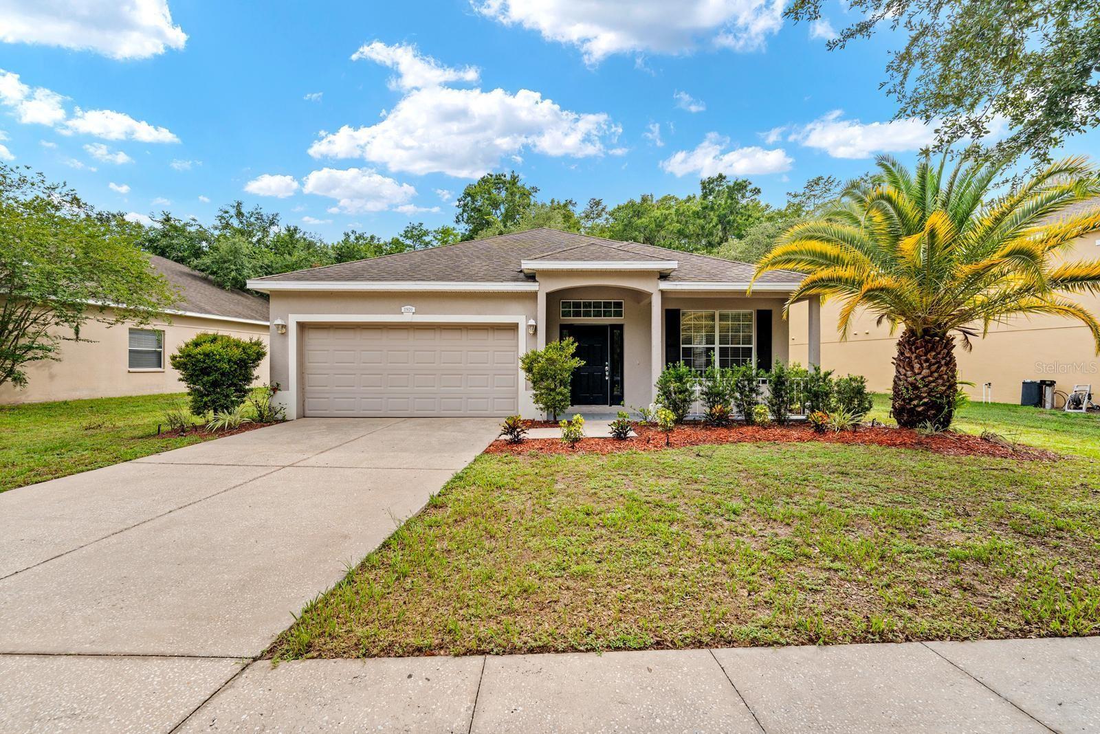 COLONY LAKES - Residential