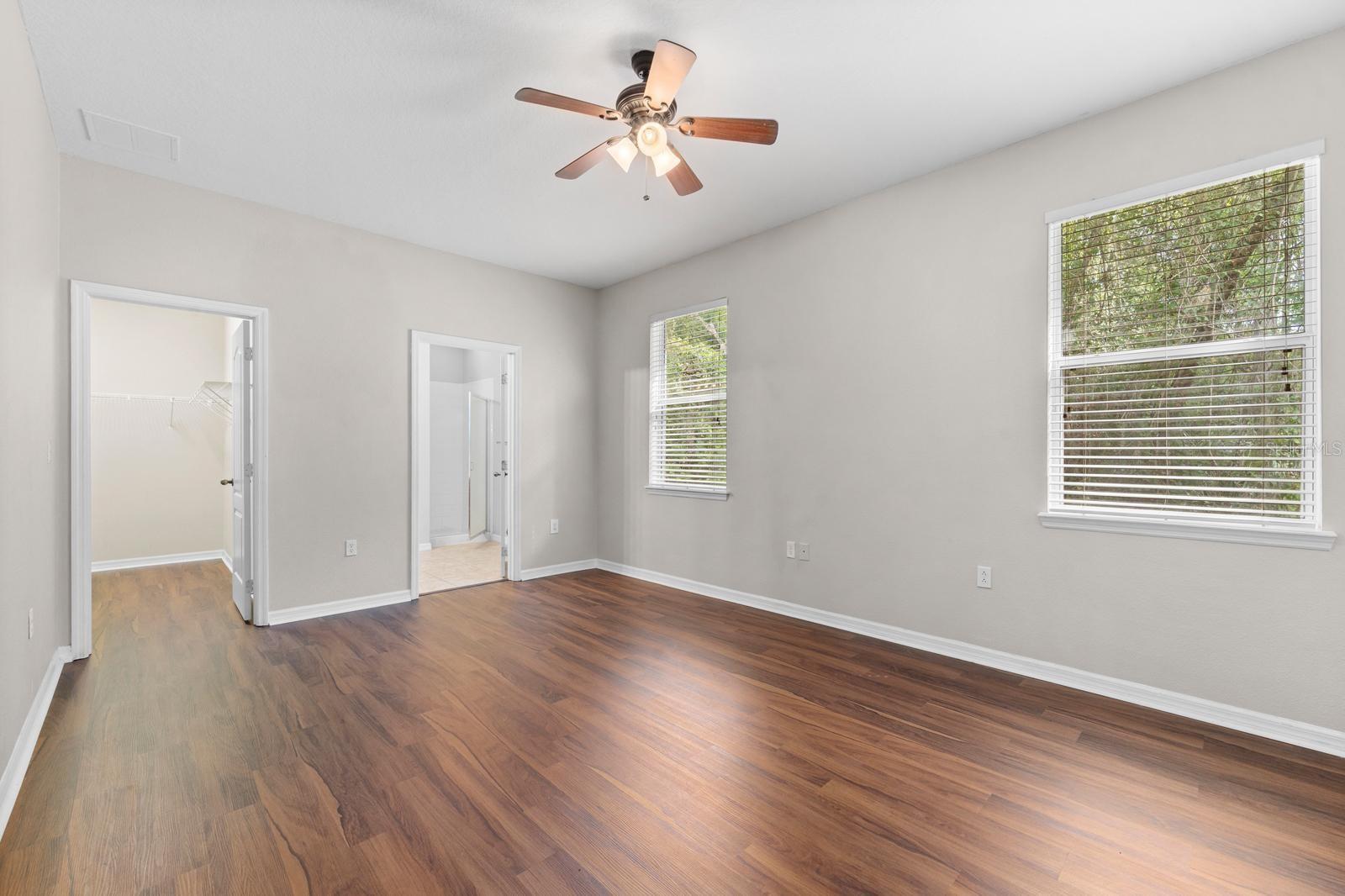 COLONY LAKES - Residential