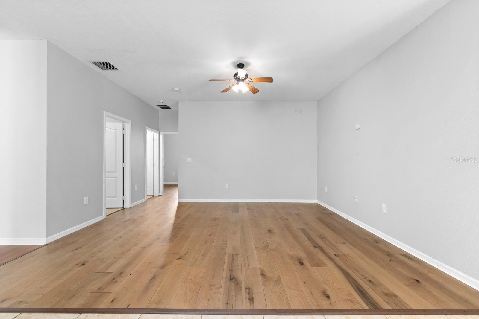 COLONY LAKES - Residential