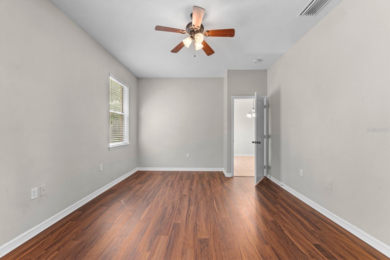 COLONY LAKES - Residential