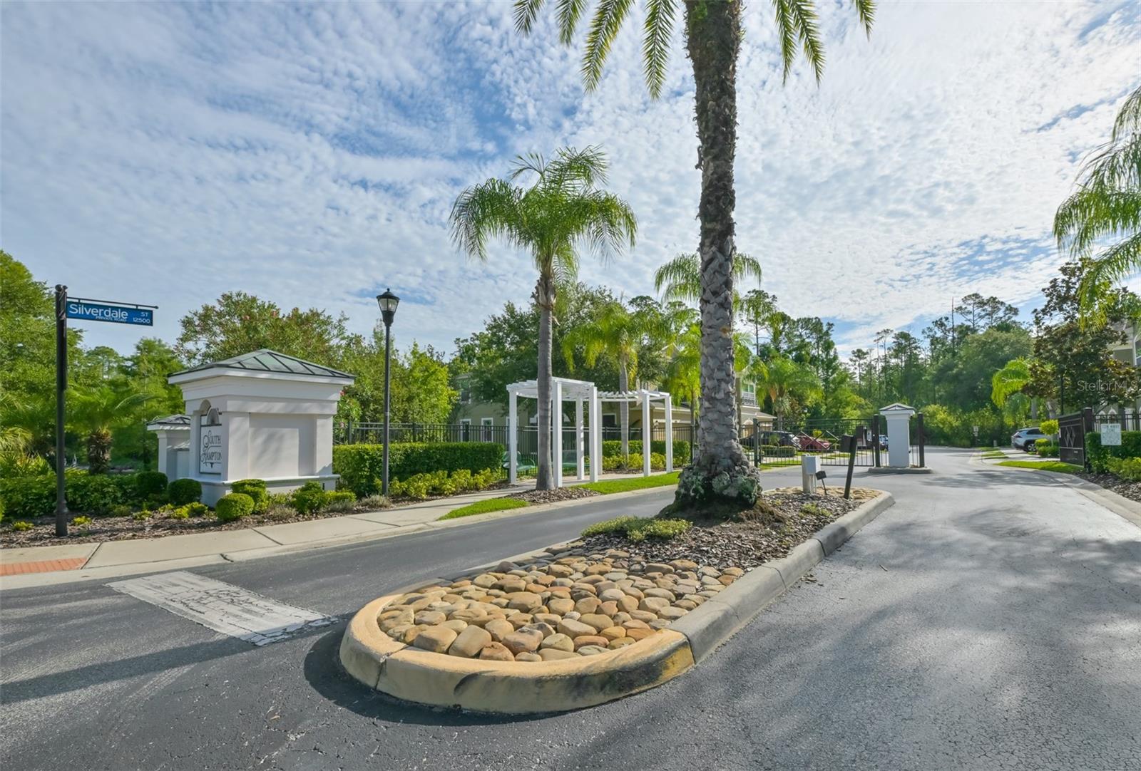 SOUTH HAMPTON - Residential