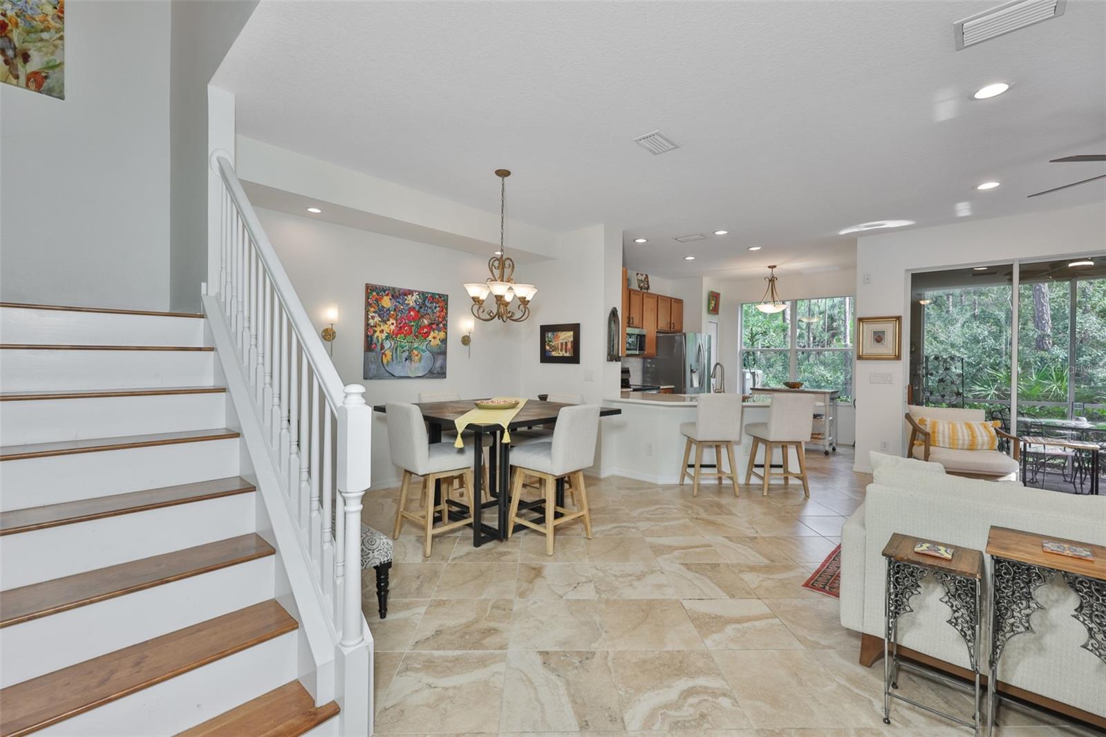 SOUTH HAMPTON - Residential