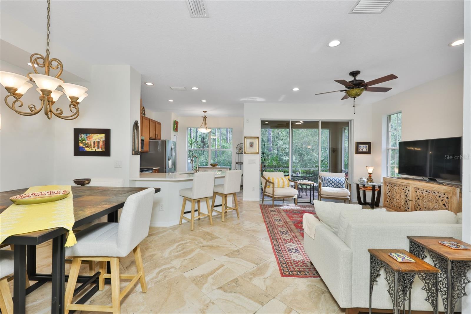 SOUTH HAMPTON - Residential