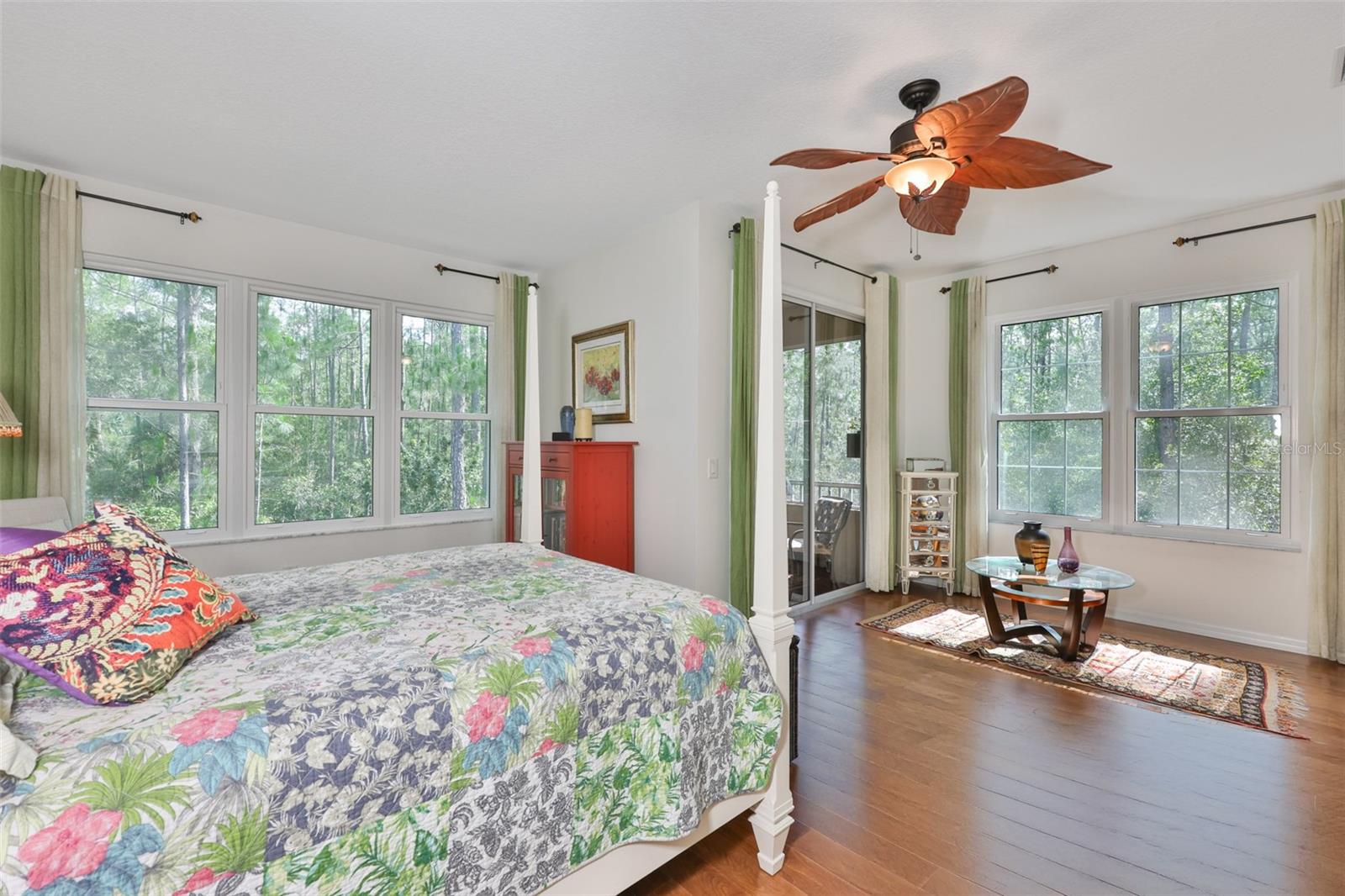 SOUTH HAMPTON - Residential