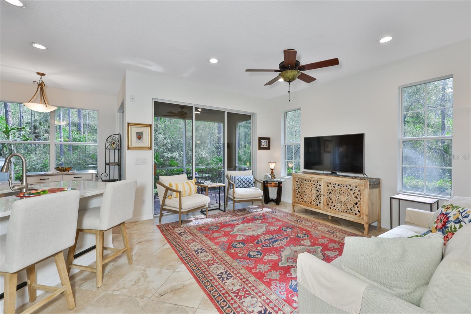 SOUTH HAMPTON - Residential