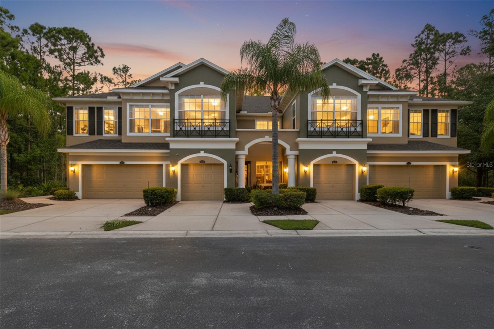 SOUTH HAMPTON - Residential