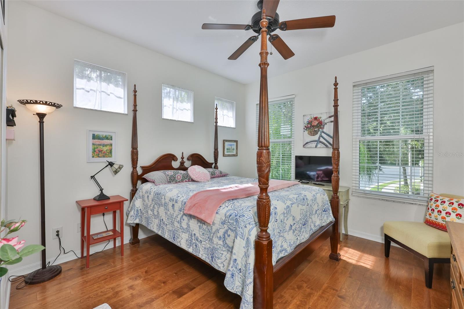 SOUTH HAMPTON - Residential