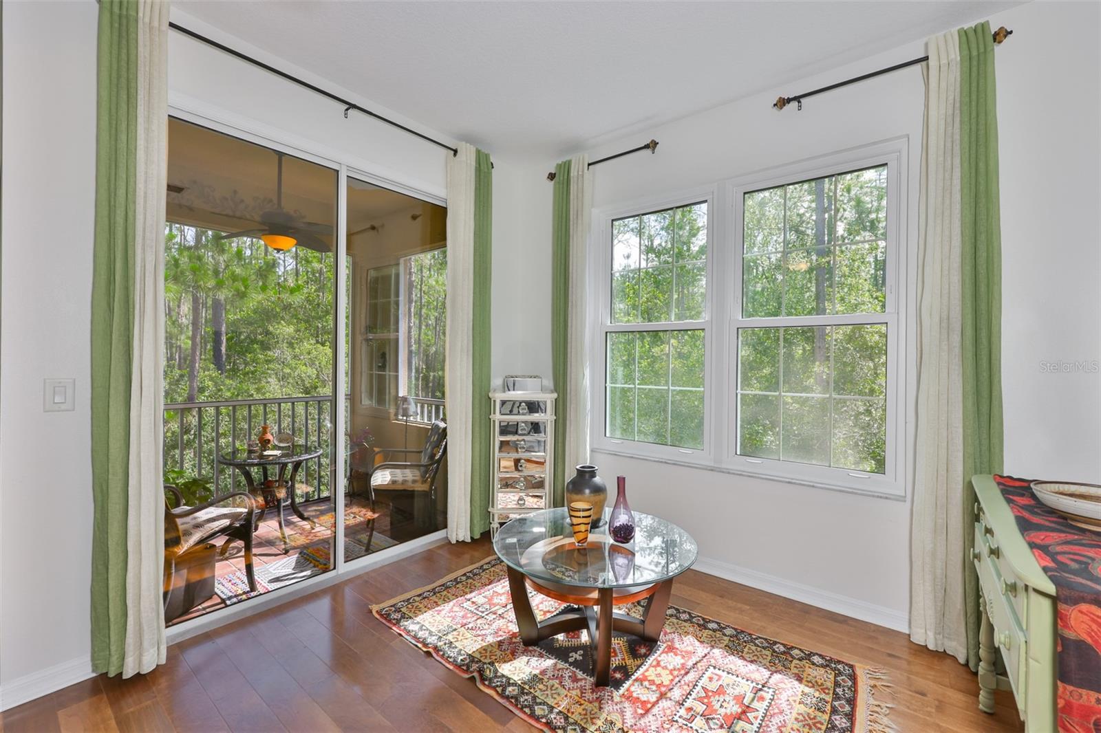 SOUTH HAMPTON - Residential