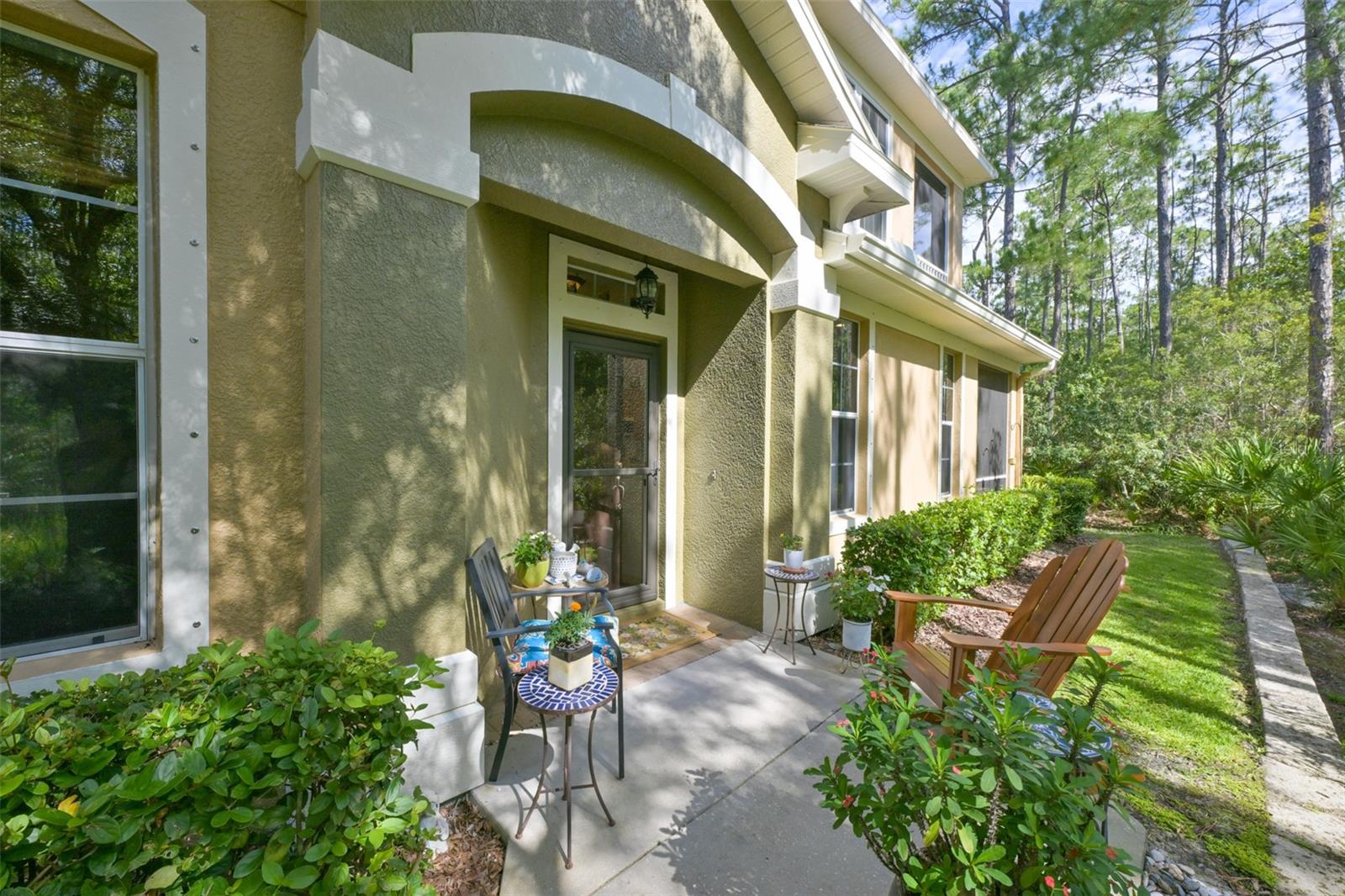 SOUTH HAMPTON - Residential