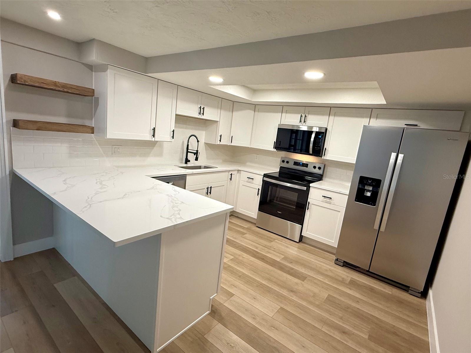 HOLIDAY GARDENS ESTATES - Residential