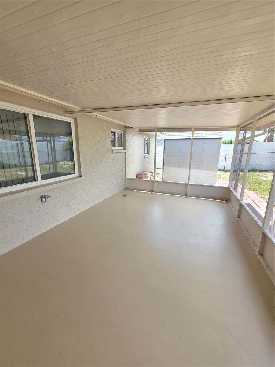 HOLIDAY GARDENS ESTATES - Residential