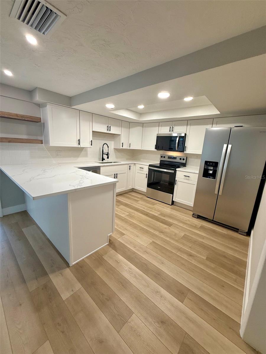 HOLIDAY GARDENS ESTATES - Residential