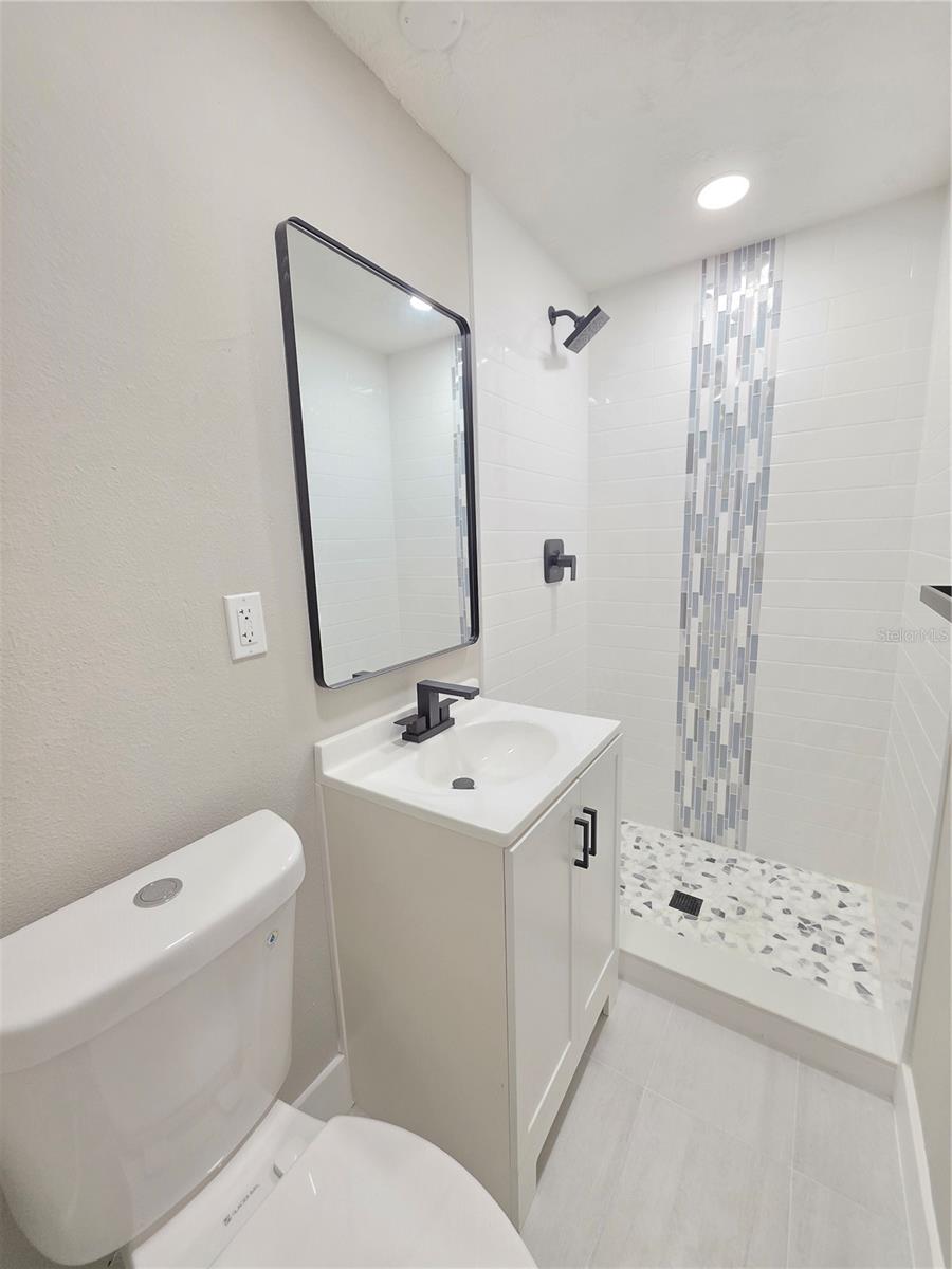 HOLIDAY GARDENS ESTATES - Residential