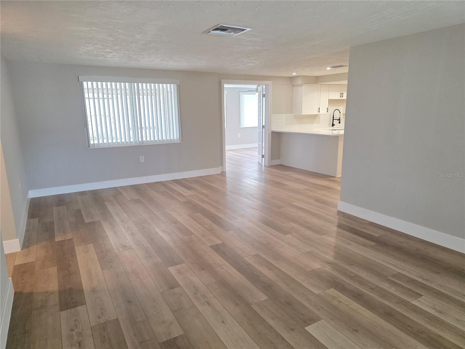 HOLIDAY GARDENS ESTATES - Residential