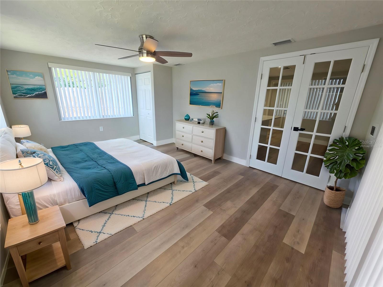 HOLIDAY GARDENS ESTATES - Residential