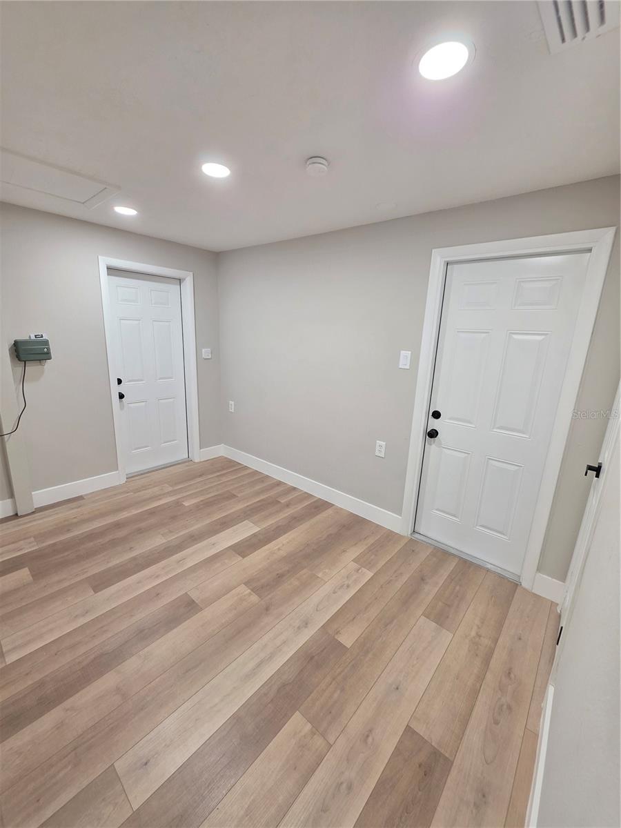 HOLIDAY GARDENS ESTATES - Residential
