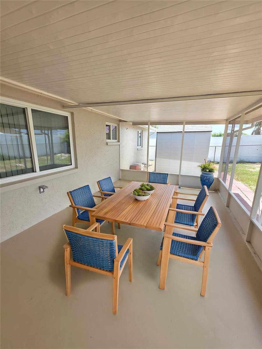 HOLIDAY GARDENS ESTATES - Residential
