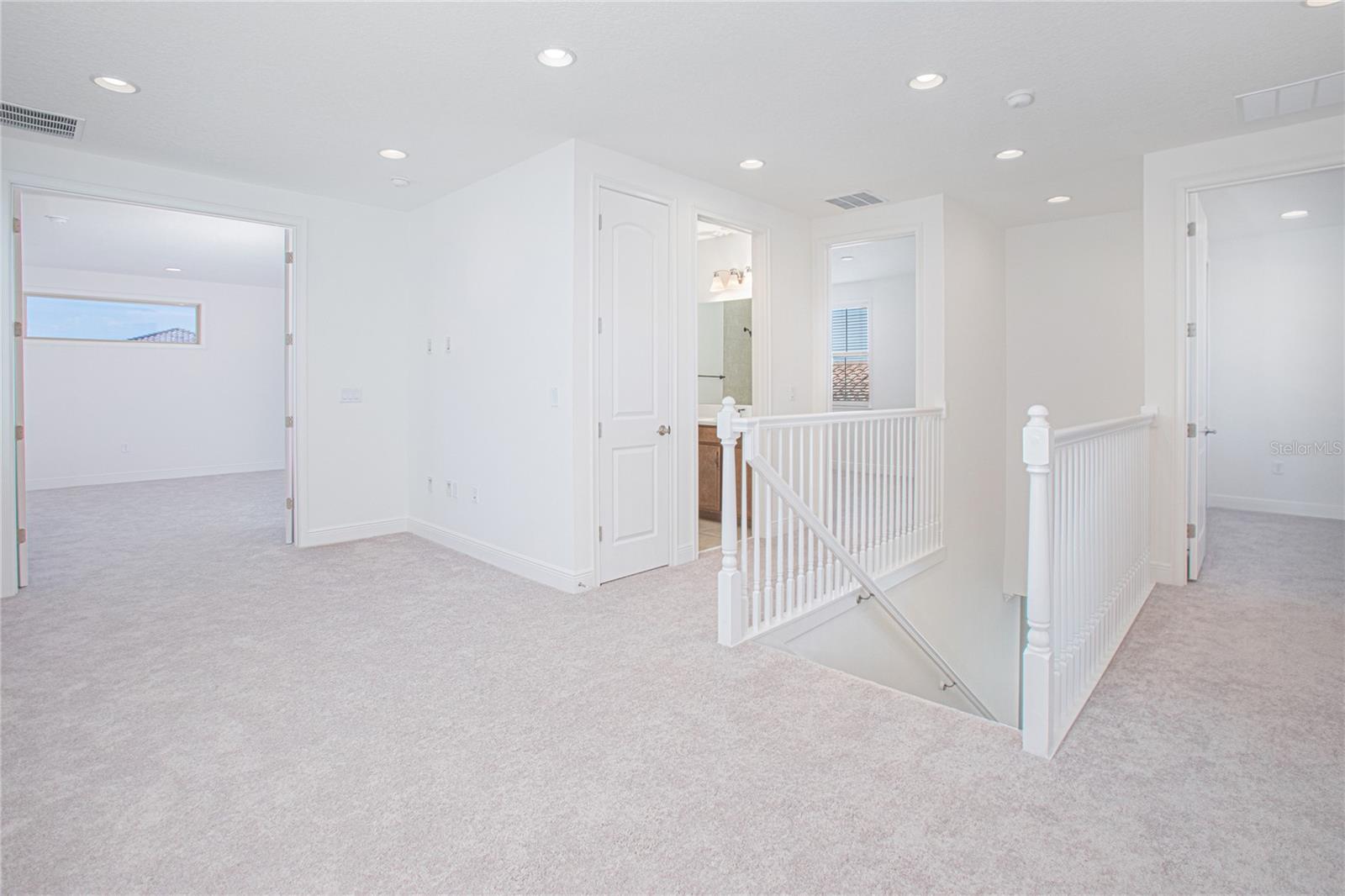 EAGLE CREEK - Residential Lease