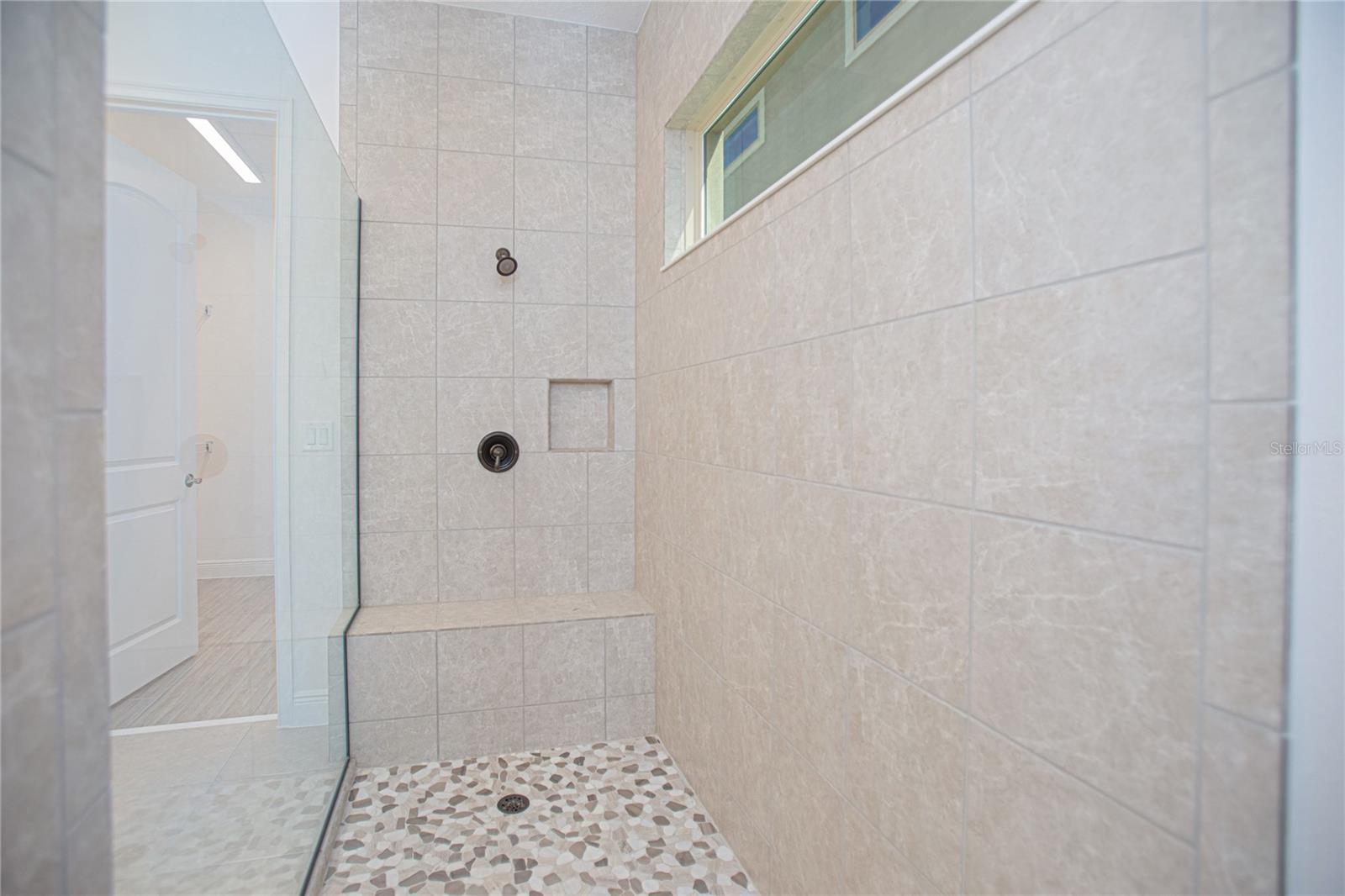 EAGLE CREEK - Residential Lease