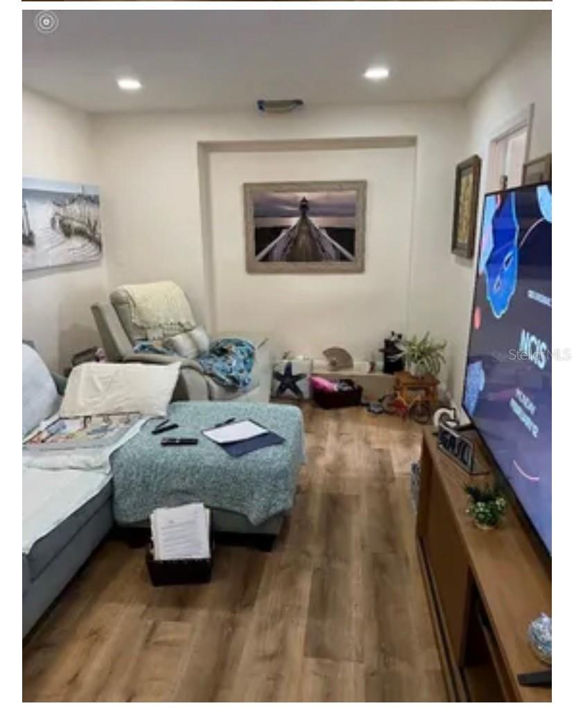 SKYCREST - Residential Income