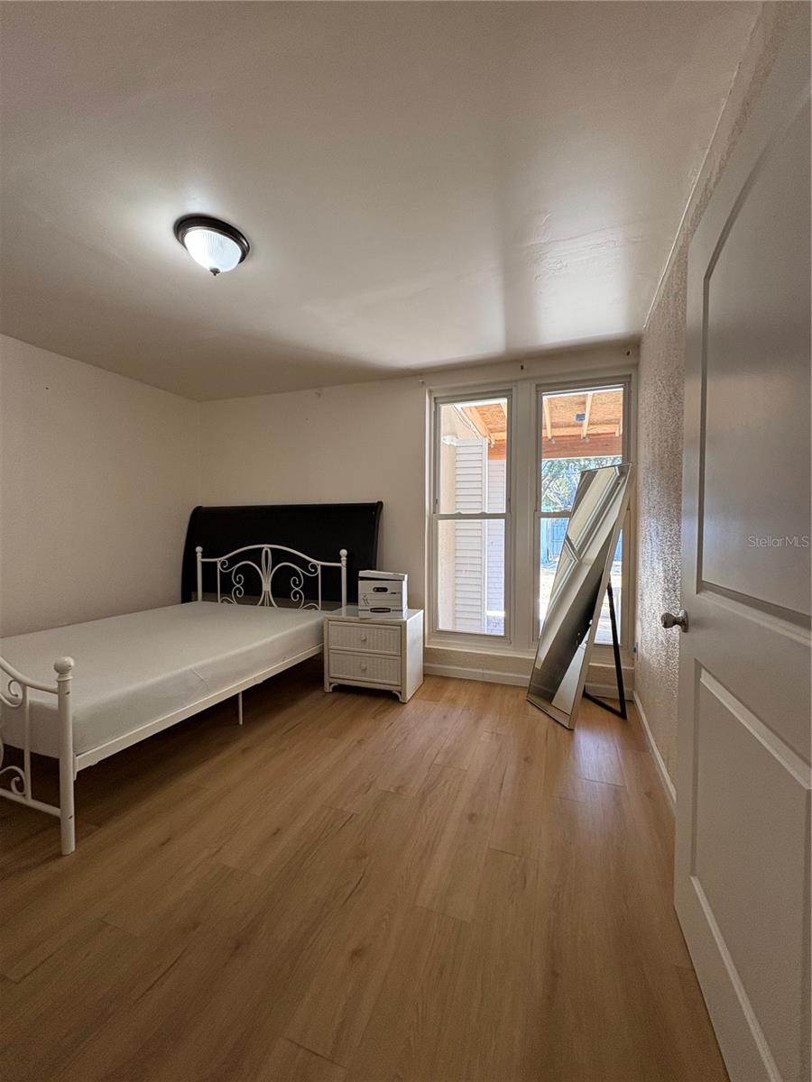 SKYCREST - Residential Income