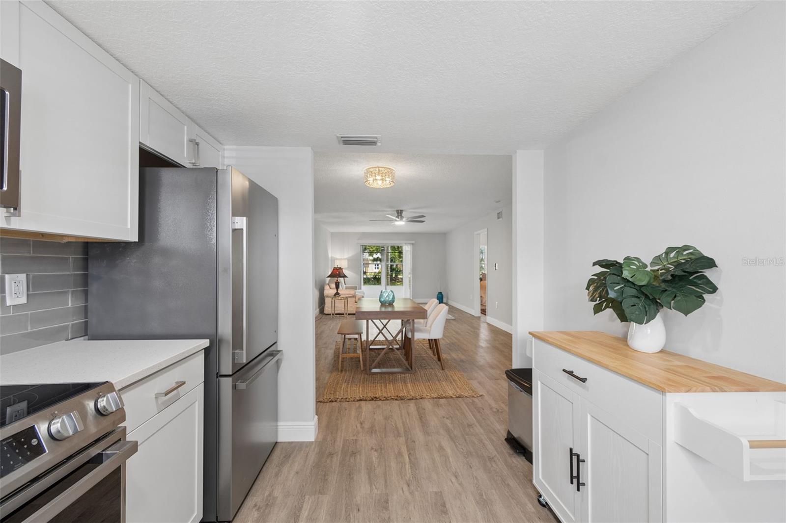 BAYSHORE ON THE LAKE CONDO - Residential
