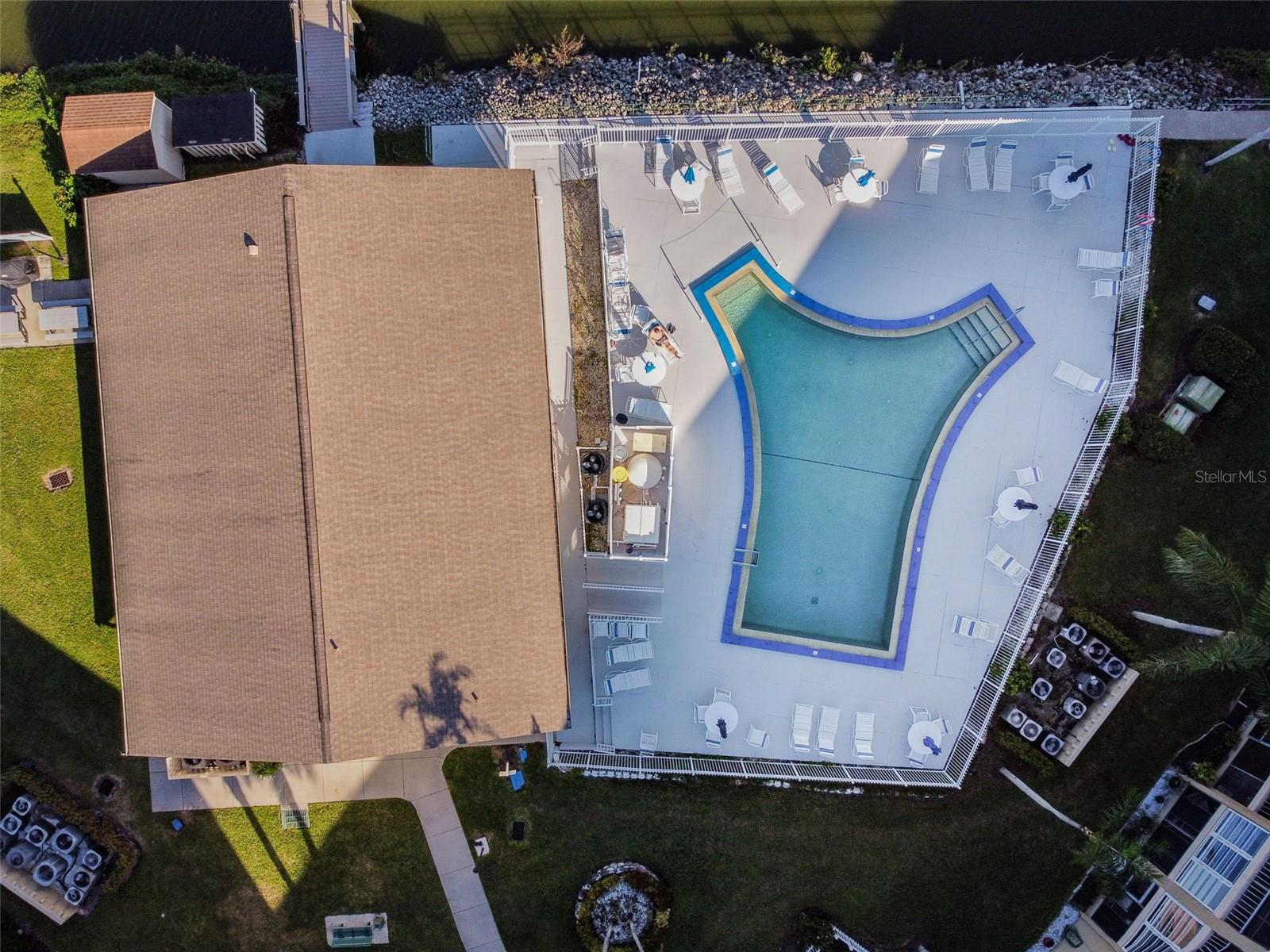 BAYSHORE ON THE LAKE CONDO - Residential