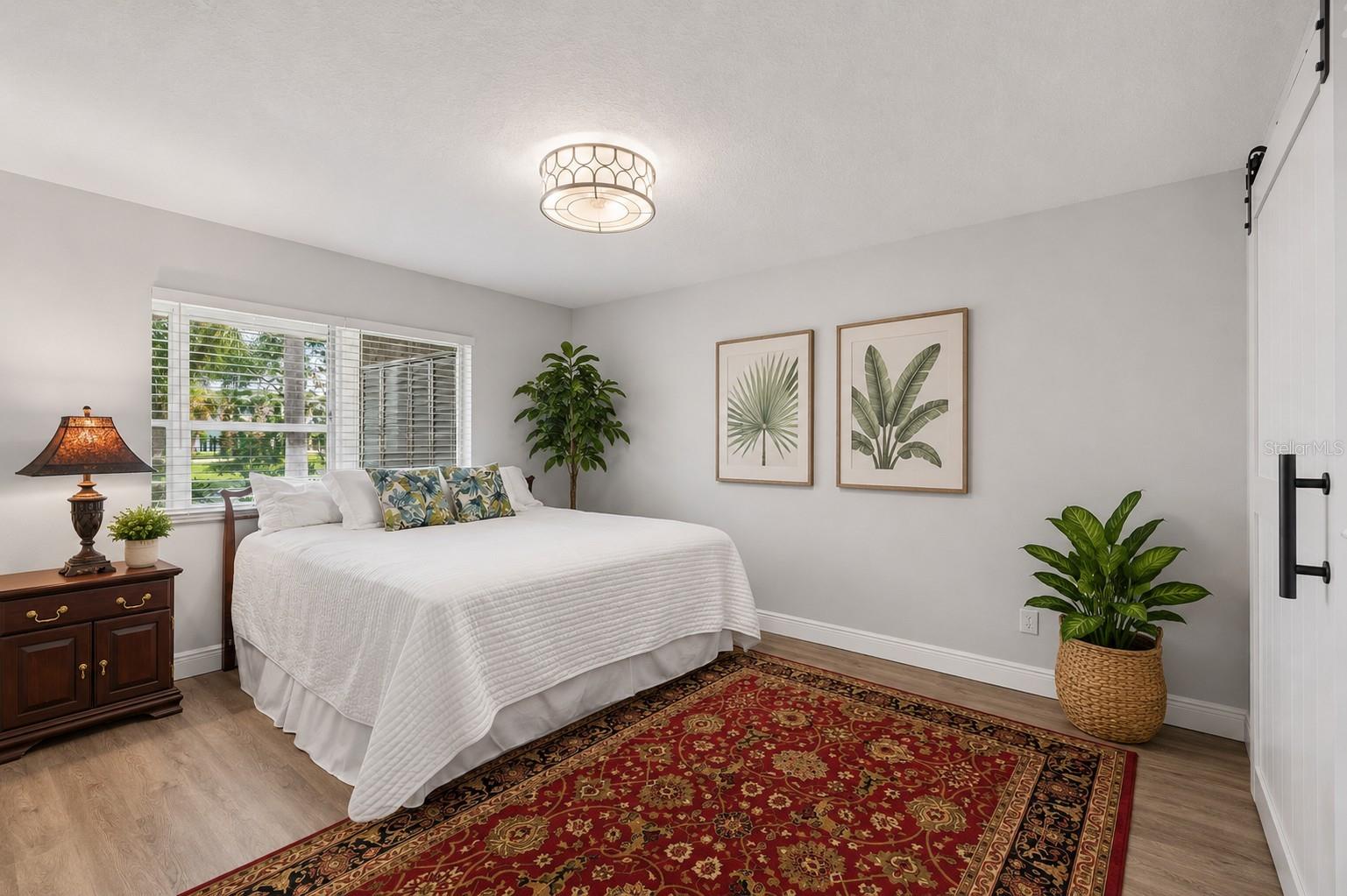 BAYSHORE ON THE LAKE CONDO - Residential