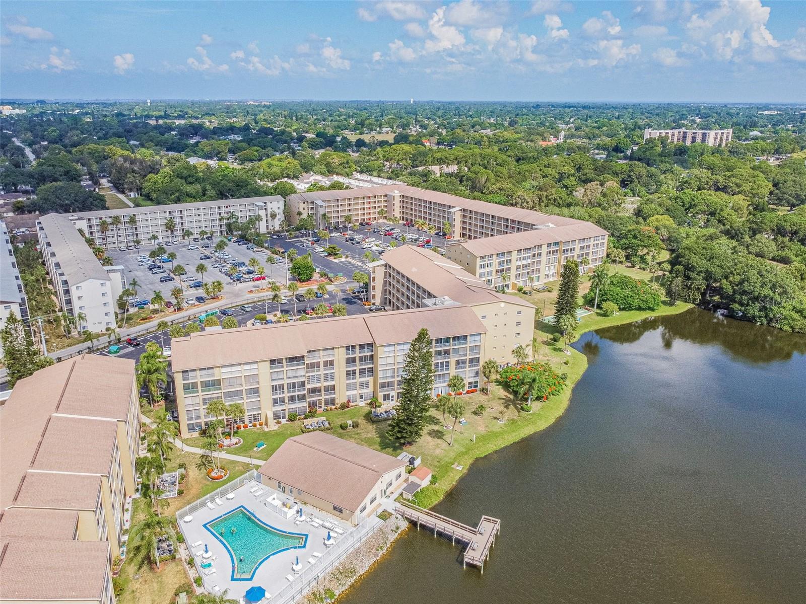 BAYSHORE ON THE LAKE CONDO - Residential