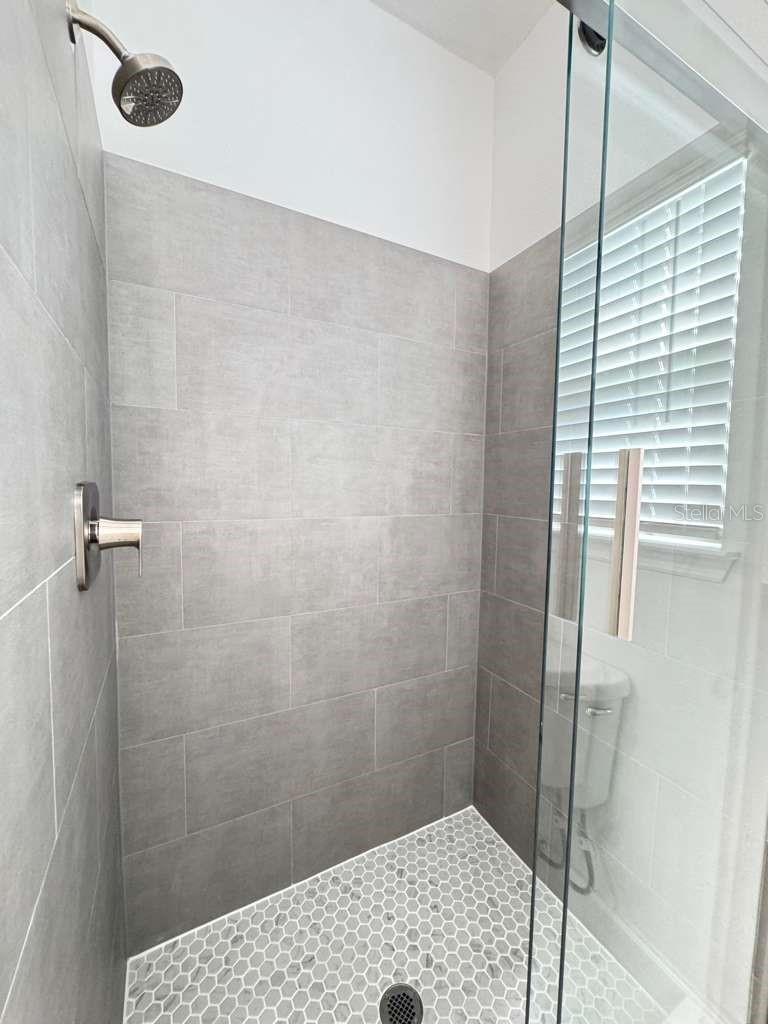 MARION OAKS UNIT 7 - Residential Lease