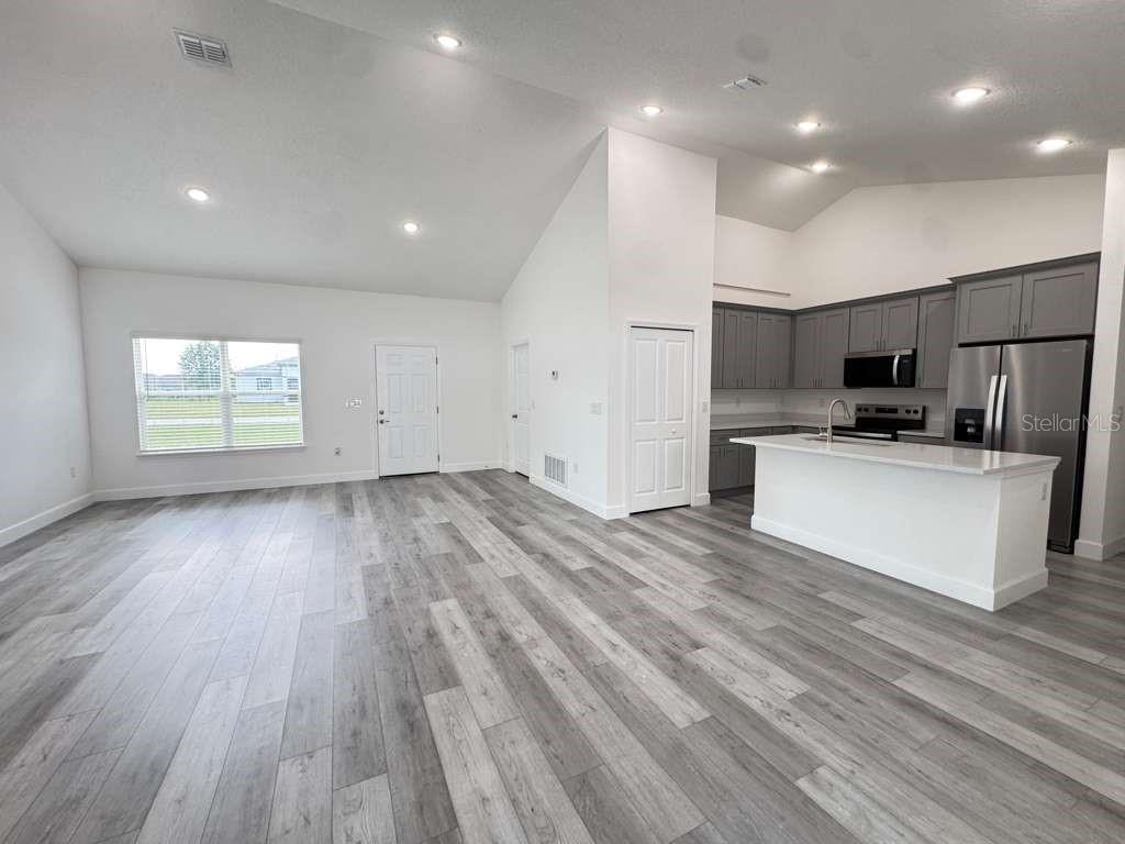 MARION OAKS UNIT 7 - Residential Lease