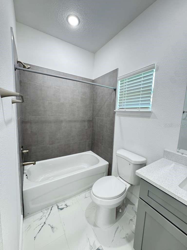 MARION OAKS UNIT 7 - Residential Lease
