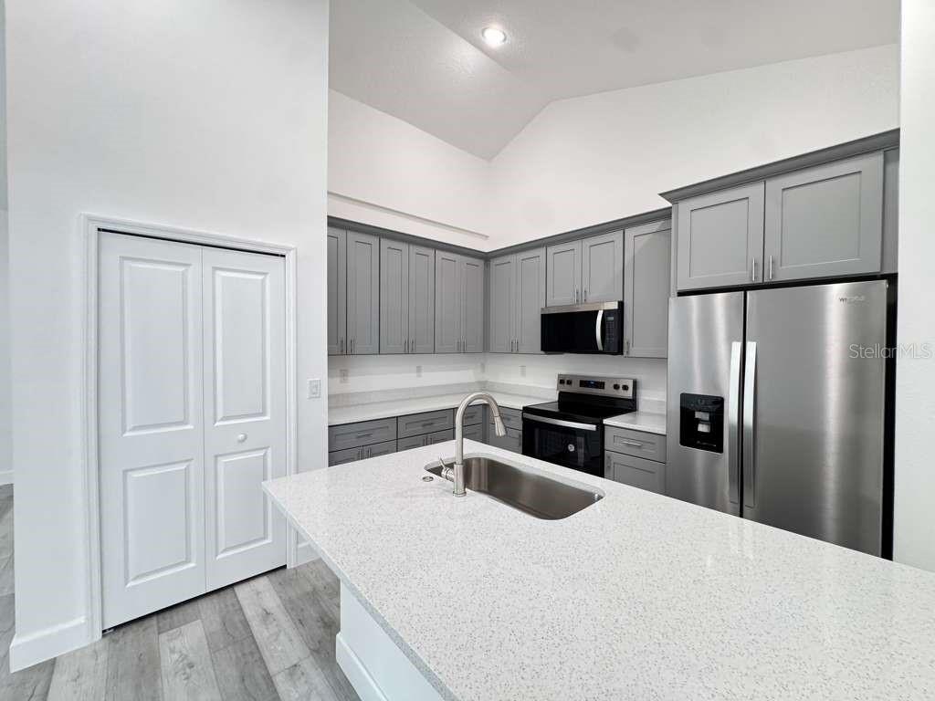 MARION OAKS UNIT 7 - Residential Lease