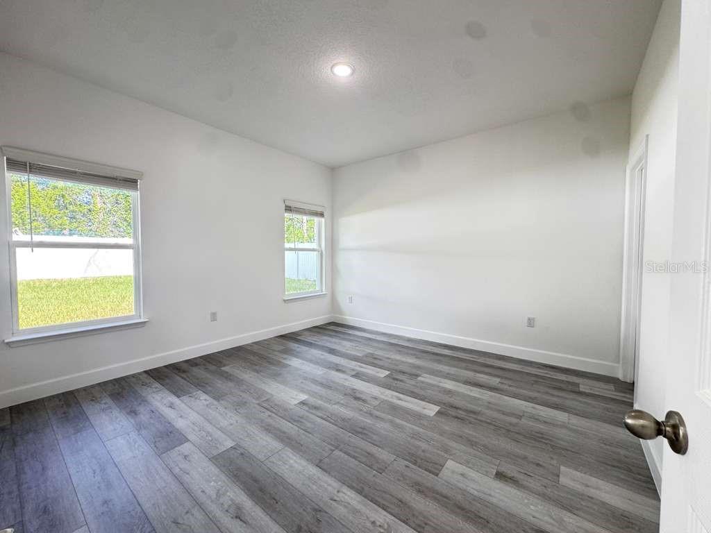 MARION OAKS UNIT 7 - Residential Lease