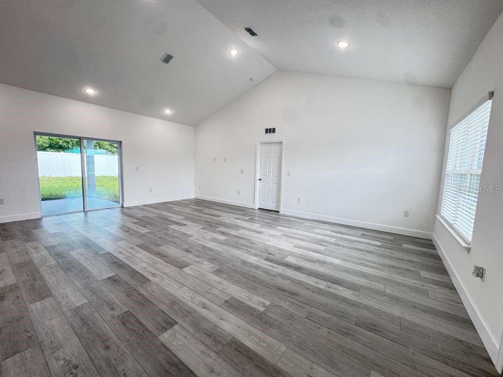 MARION OAKS UNIT 7 - Residential Lease