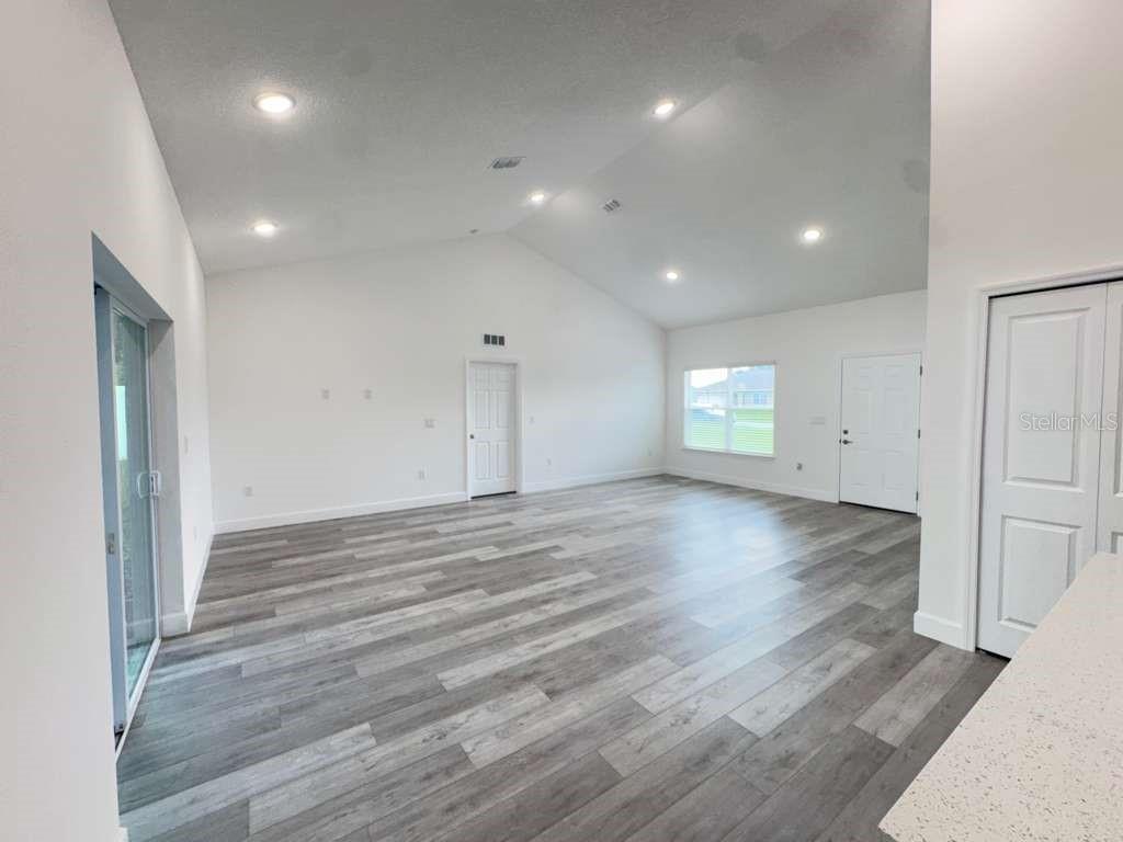 MARION OAKS UNIT 7 - Residential Lease