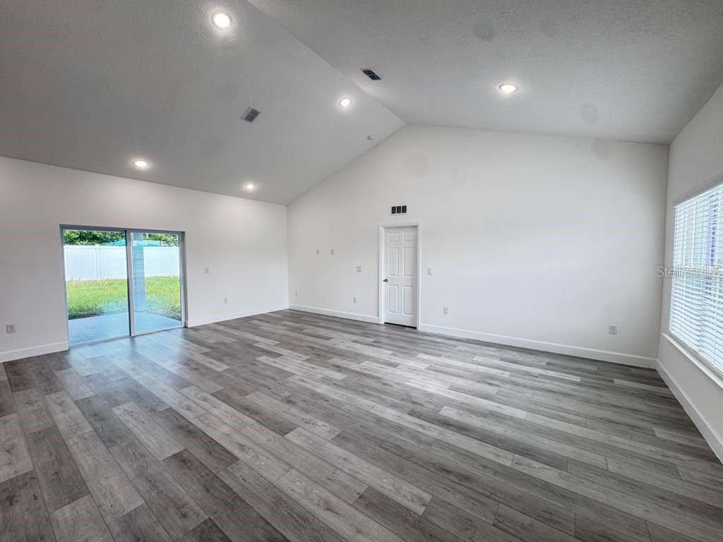 MARION OAKS UNIT 7 - Residential Lease
