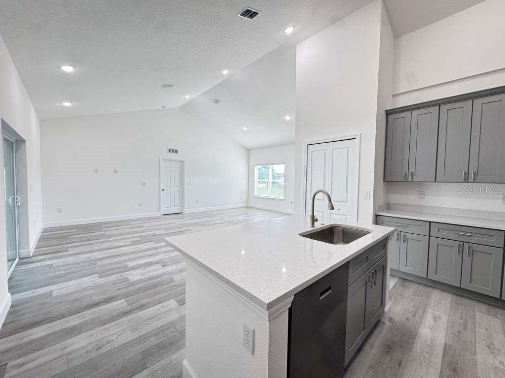 MARION OAKS UNIT 7 - Residential Lease