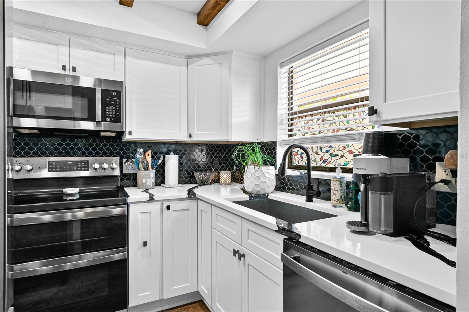 GULF GATE GARDENS - Residential
