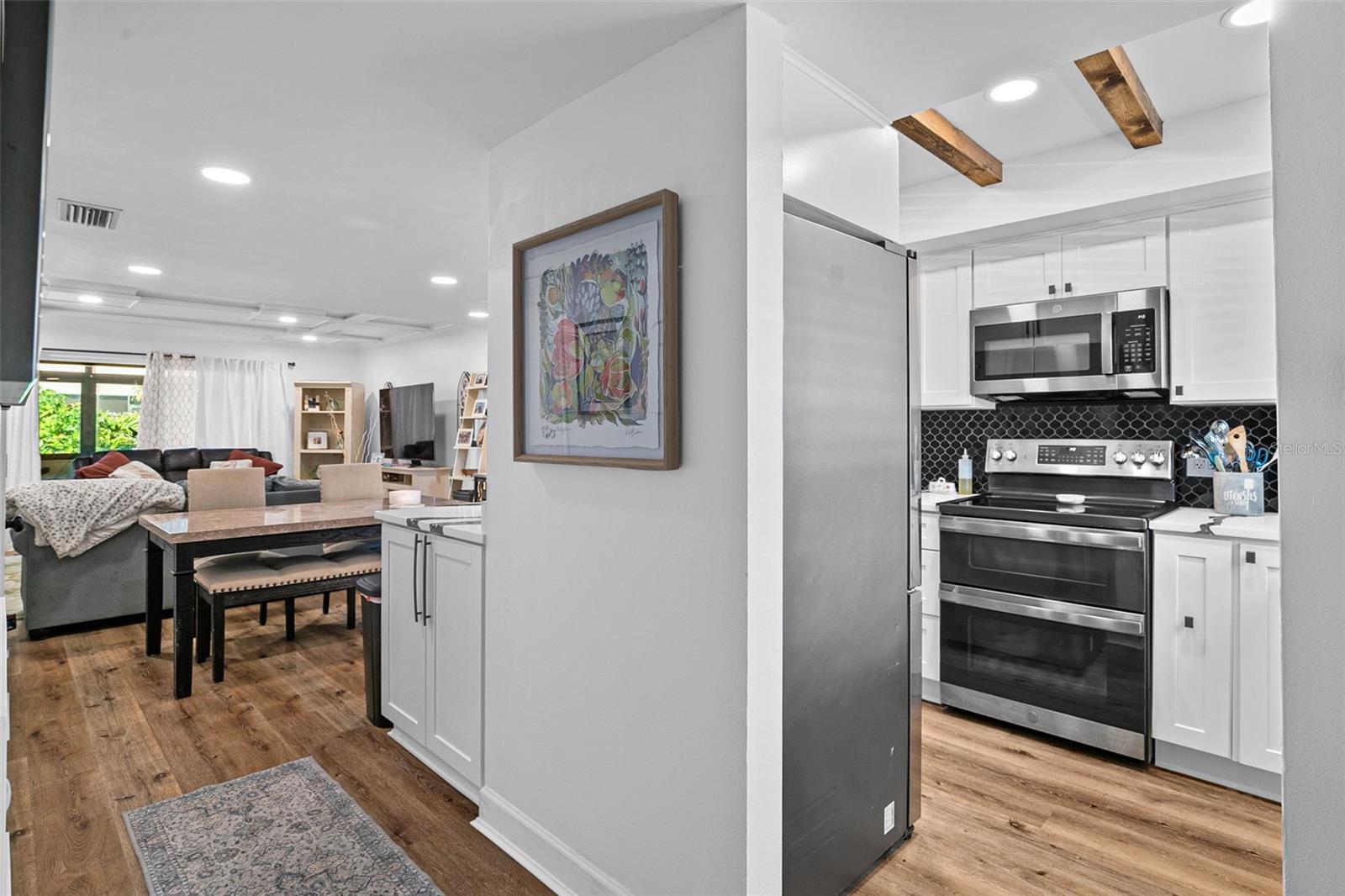 GULF GATE GARDENS - Residential
