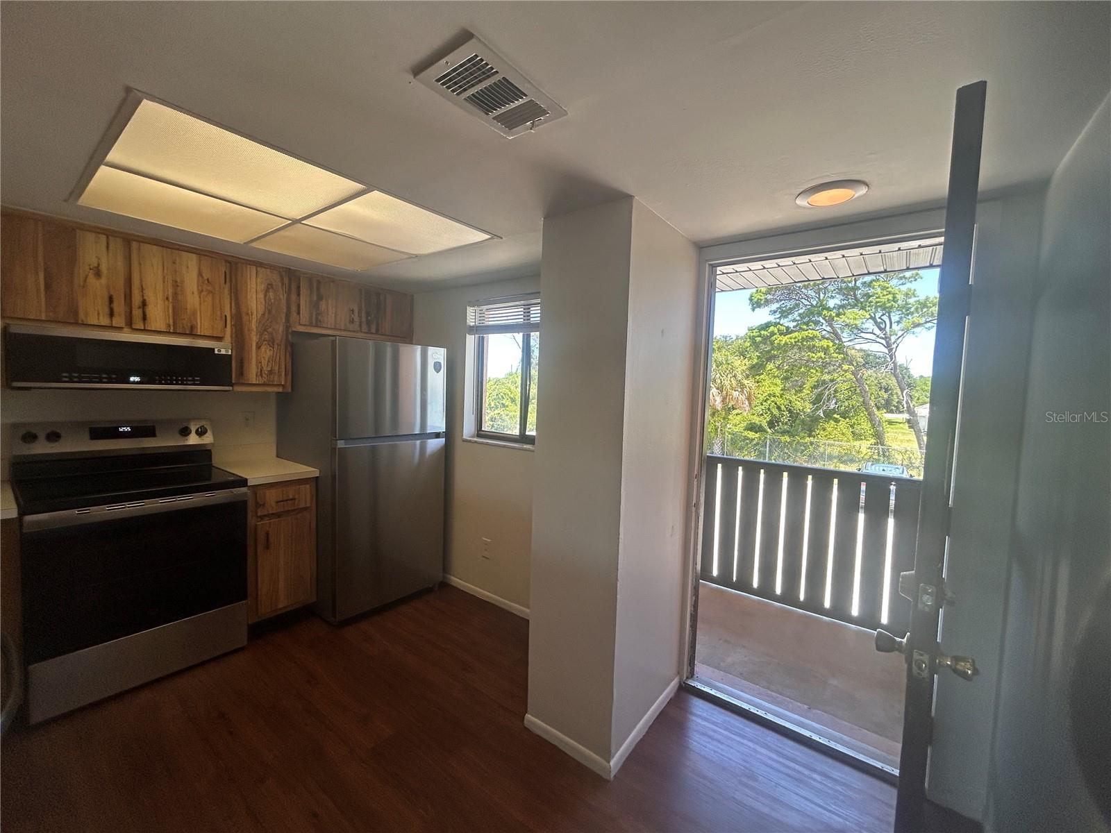COLLEGE CLUB PH 1 - Residential