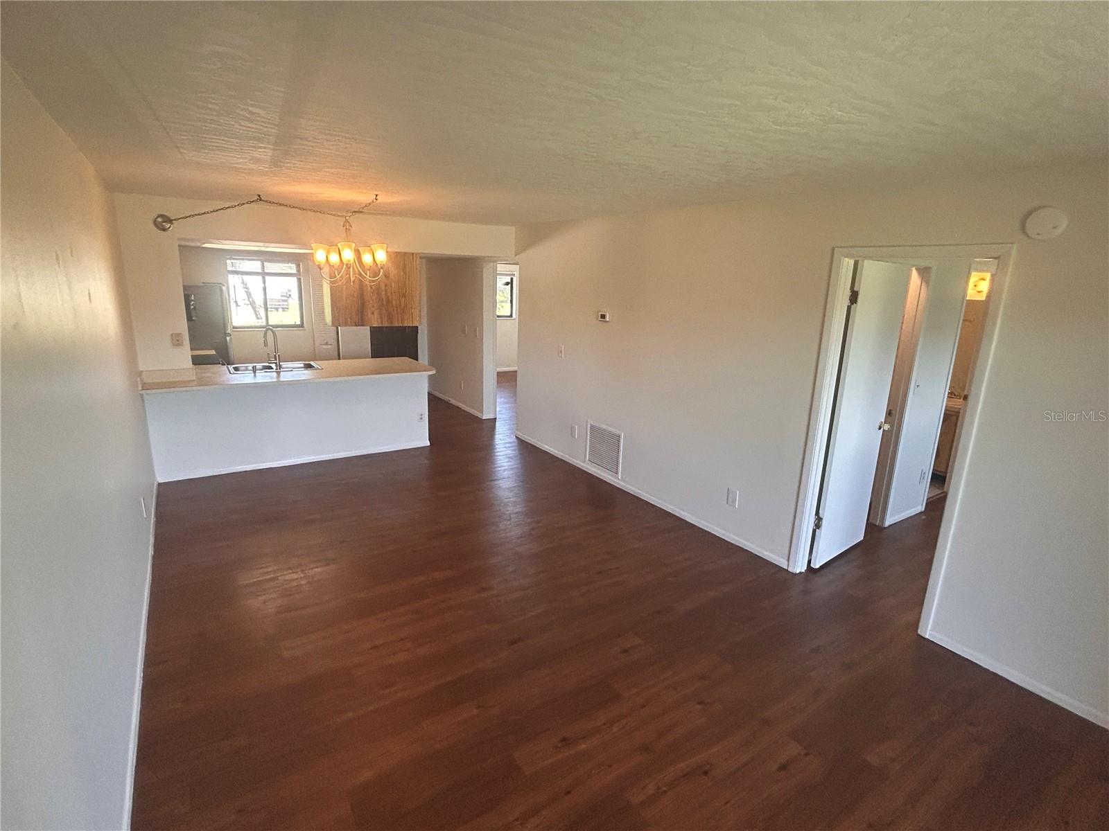 COLLEGE CLUB PH 1 - Residential