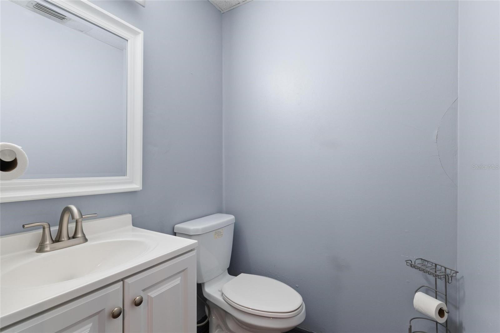 EDGEWOOD - Commercial Lease