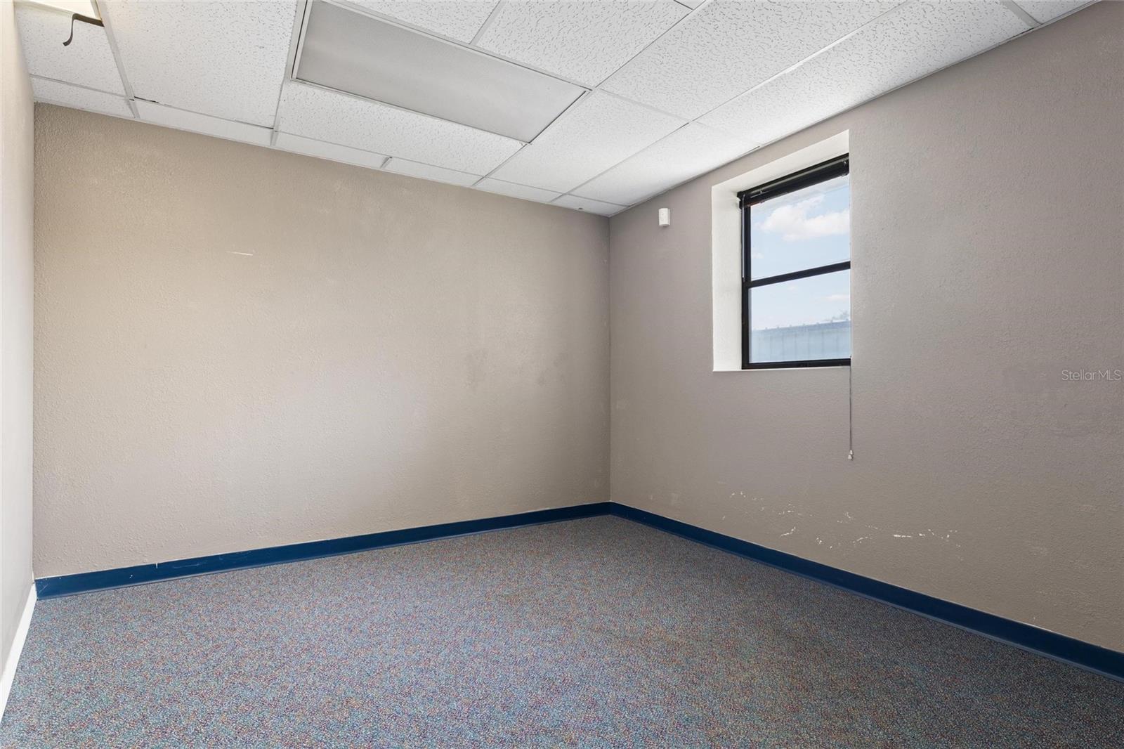 EDGEWOOD - Commercial Lease