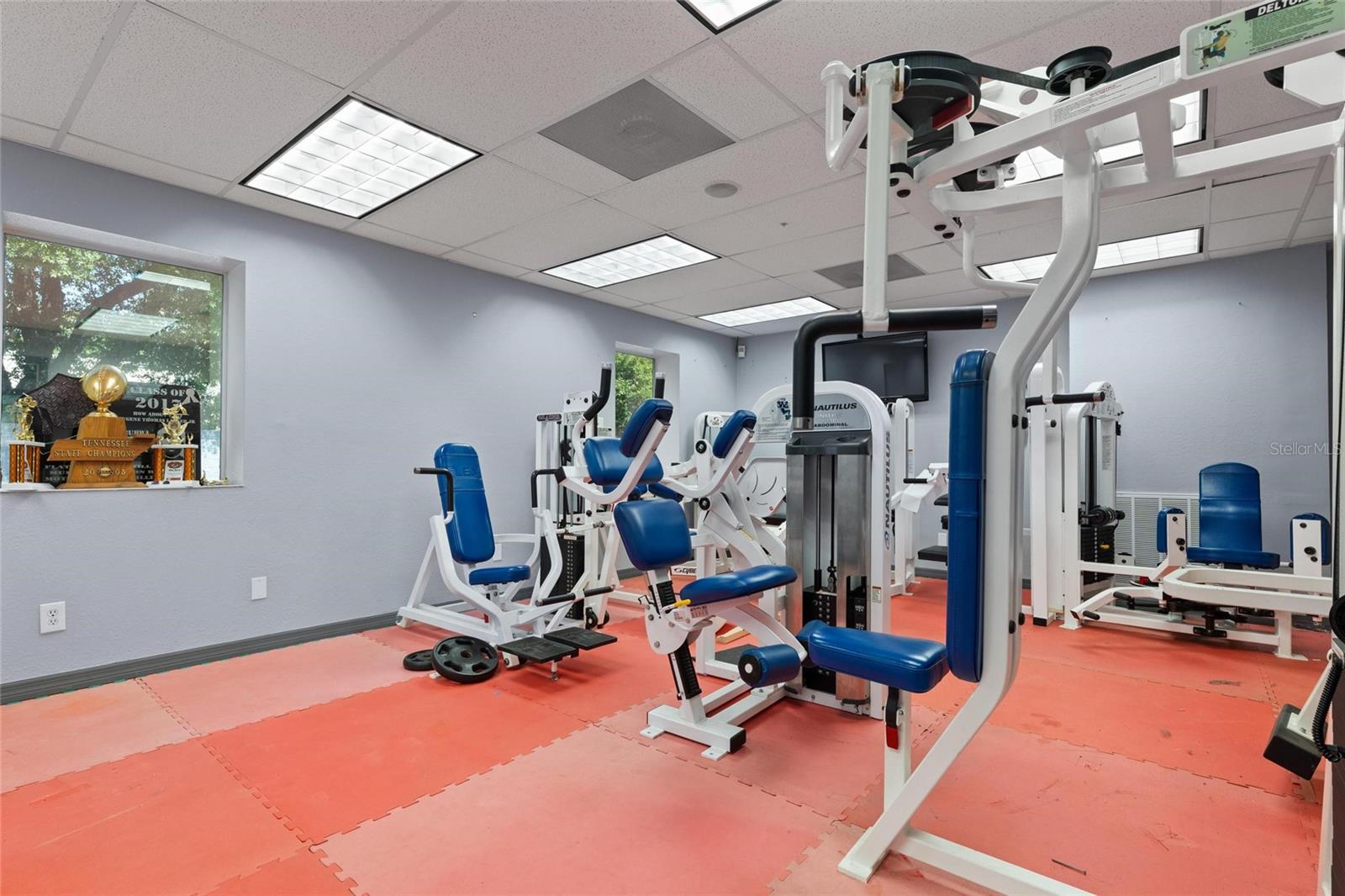 EDGEWOOD - Commercial Lease