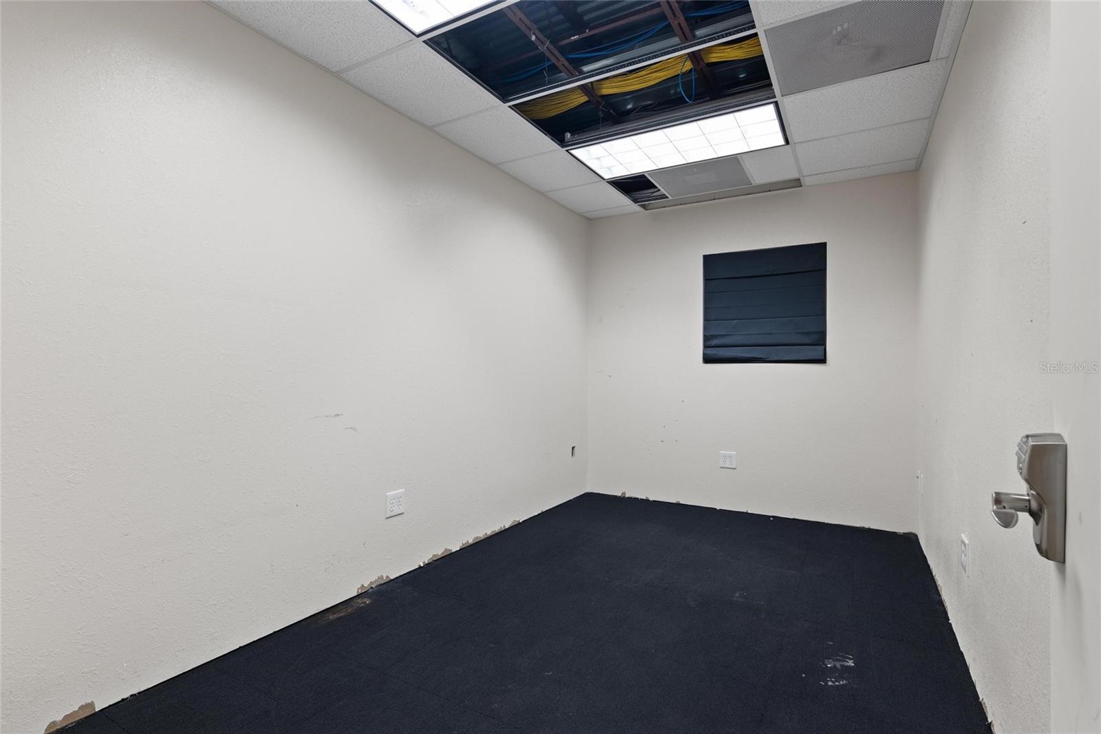 EDGEWOOD - Commercial Lease